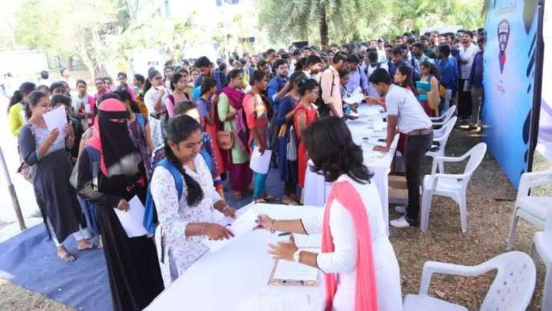 Employment camp for private sectors held on august 26 in namakkal and tiruvannamalai