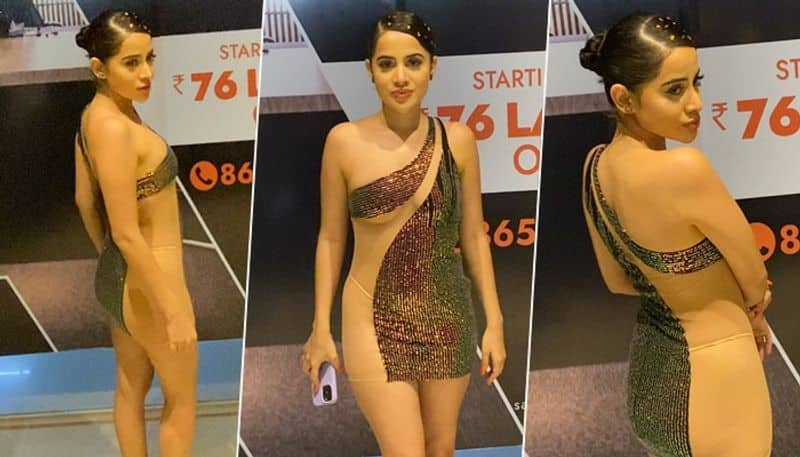 Video and Pictures: Urfi Javed aka Uorfi poses in a SEXY sheer-glittery dress; Yay or Nay? RBA