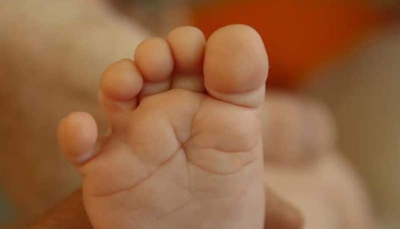 twist for Newborn baby found abandoned in plastic cover at belagavi gow