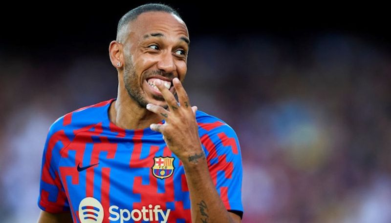 football transfer news Chelsea 'agree' Aubameyang deal: Why Tuchel came calling for Barcelona striker? How Arsenal fans reacted snt