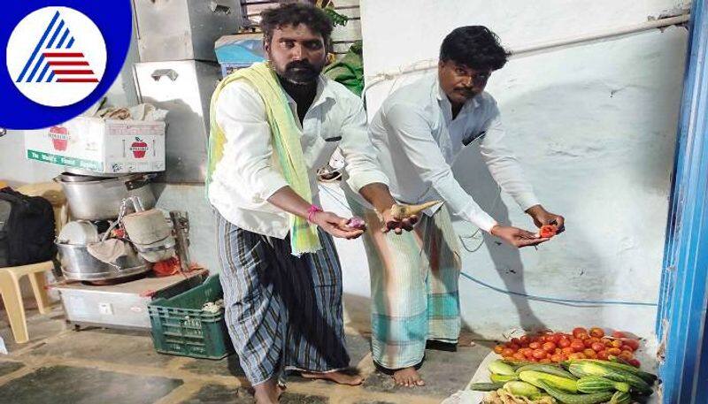 Children Not Get Proper Food and Water in Morarji Desai Residential School in Gadag grg