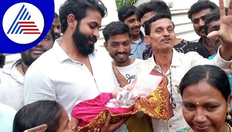 Asianet Suvarna News exclusive Gadaga appu fan maruthi son naming ceremony in raghavendra rajkumar house vcs