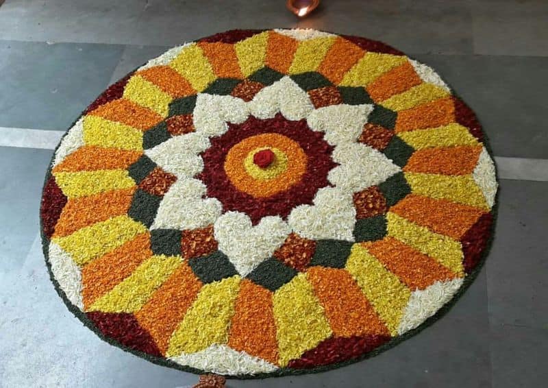 onam 2022 easy and simple athapookalam designs 