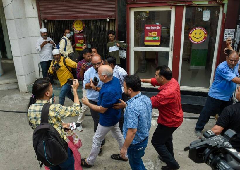 डिप्टी CM मनीष सिसोदिया के बैंक लॉकर्स की जांच शुरू, एक दिन पहले दिया था बयान CBI का स्वागत है