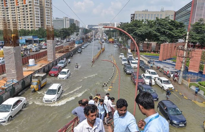 Monsoon Alert: हिमाचल और यूपी में भारी तबाही, बिहार, असम, बंगाल, मप्र में कहीं-कहीं भारी बारिश का अलर्ट