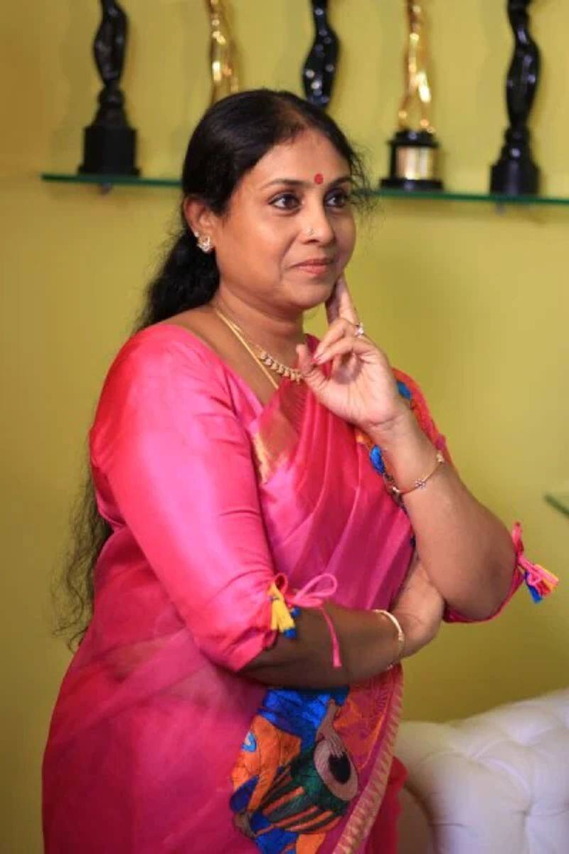 Neighbour house lady police complaint against actress Saranya Ponvannan gan