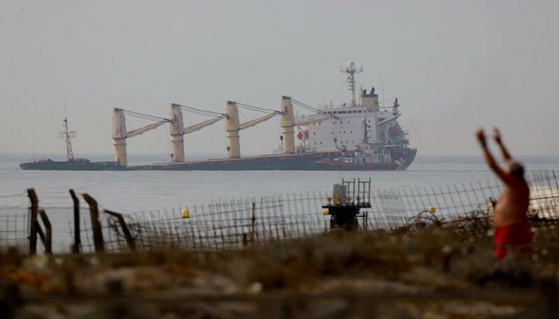 Oil leaks from bulk carrier off Gibraltar after collision: All you need to know AJR