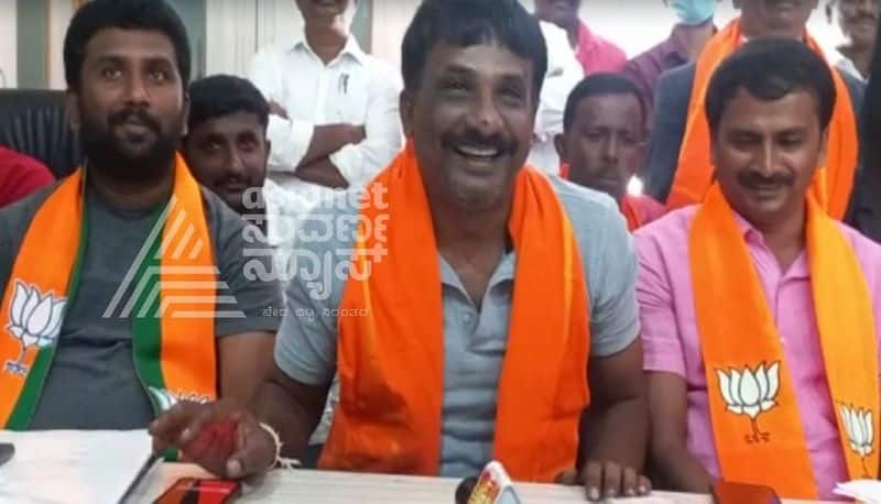 Four BJP municipal councilors sacked for cross voting at anekal gvd