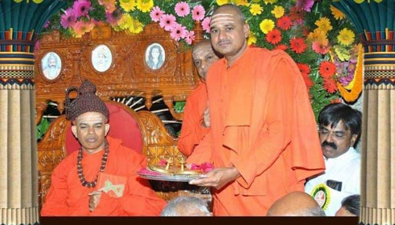 Murugha Mutt seer's close confidante basavasiddhalinga swami commits suicide