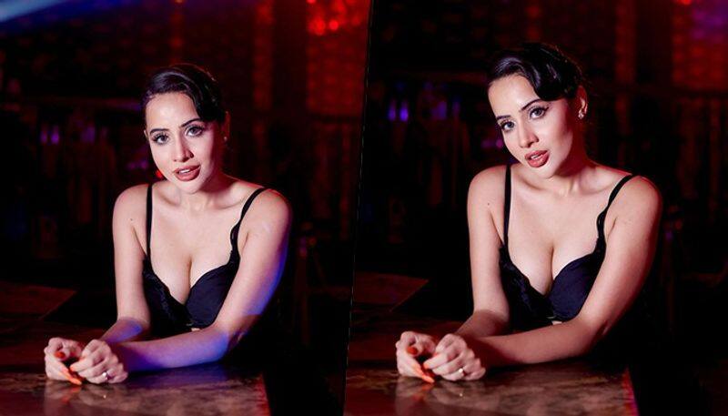 HOT PICTURES Urfi Javed wears revealing black dress flaunts cleavage as fans call her sexy drb