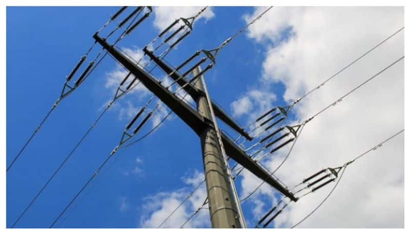 The aluminum strips on the electric poles were stolen in Mandya snr