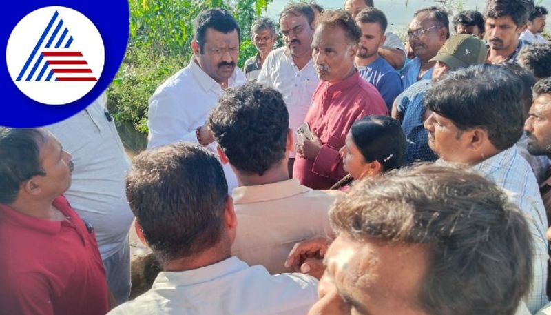 minister shankar patil munenakoppa visit Hubballi Dharwad Rain effected area gow