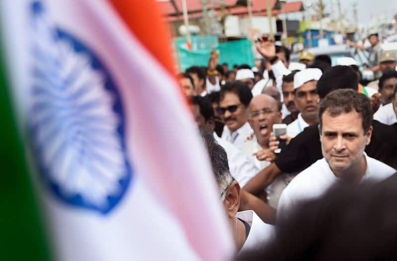 Rahul Gandhi started the 2nd day trek from Kanyakumari