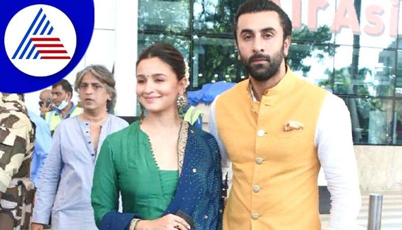 Alia Ranbir faced protest at temple on their visit to Ujjain vcs 