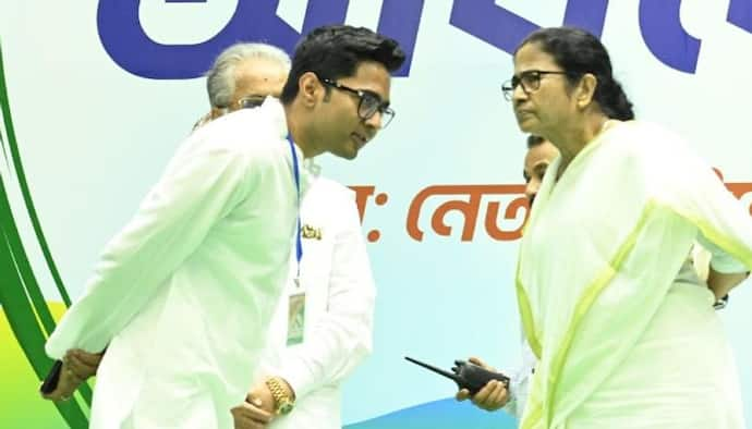 'তৃণমূলের একটাই লবি- সেটা মমতা লবি', নেতাজি ইন্ডোরে বিজেপির সমালোচনা করে পিসির প্রশংসা অভিষেকের