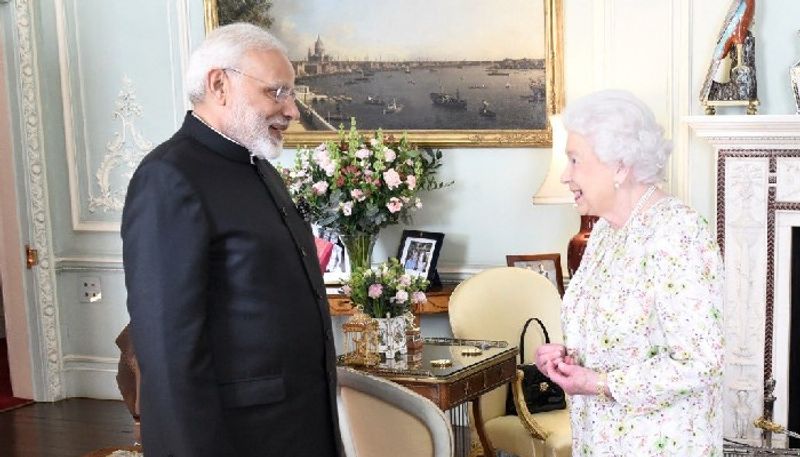 Queen Elizabeth II passes away: PM Modi recalls moment she showed him handkerchief gifted by Gandhi snt