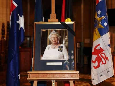 Queen Elizabeth 2: অ্যাক্সিডেন্টাল কুইন থেকে ব্রিটেনের দীর্ঘ সময়ের রাজ সিংহাসনের অধিকারিনী