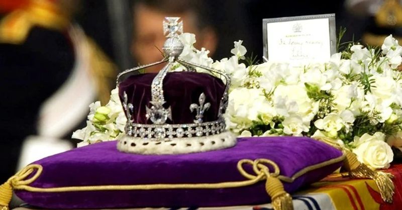 Queen Elizabeth's Death: Who will wear Kohinoor Crown after Elizabeth II