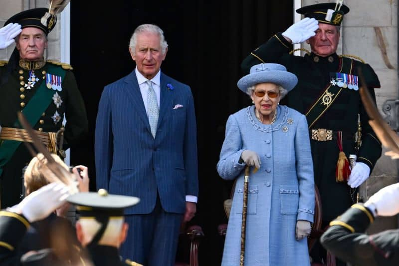 Queen Elizabeth II passes away Who will inherit her private wealth and how much gcw