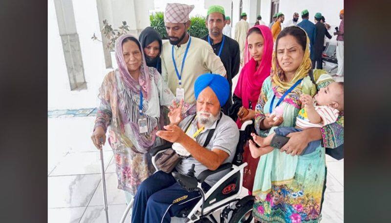 75-year-old wait ends: How Amarjit Singh, separated at Partition, reunited with Pakistani sister in Kartarpur snt