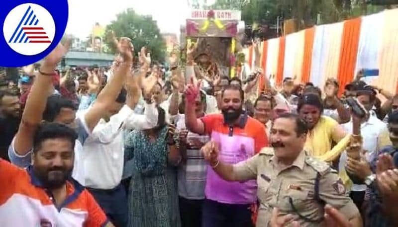 Belagavi ACP Narayan Barmani Dance During Ganesh Immersion grg