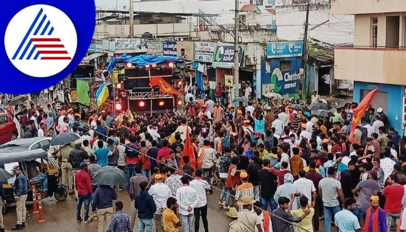 Hindu Mahasabha's grand ganesha procession in Chikkamagaluru gow