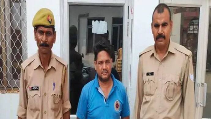  पुलिस की करतूत मोबाइल में कैदकर पैसे वसूलने का था काम, चौकी में नहीं हुआ सफल तो थाने पहुंच गया आरोपी