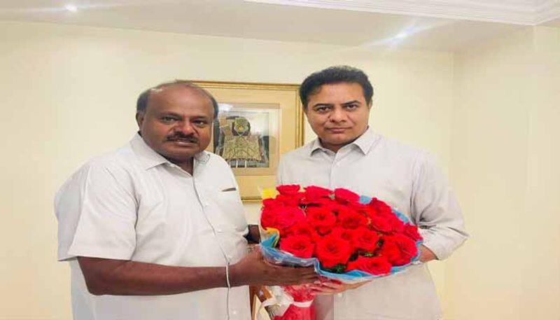  Karnataka Former CM  Kumaraswamy Appreciates KTR 