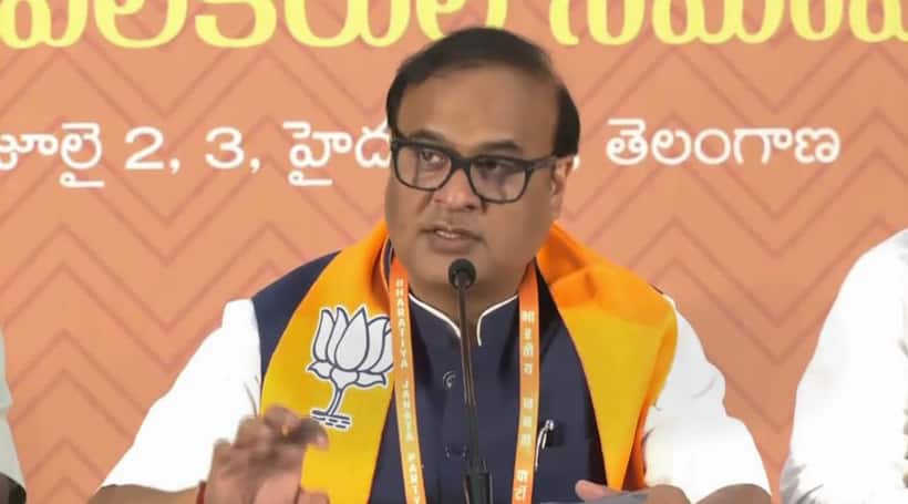 He is a 'Global Istaar': Netizens slam Assam CM on 'who is Shah Rukh Khan' comment; check details
