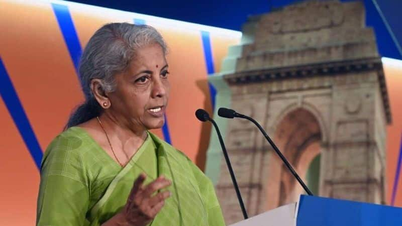 Finance Minister Nirmala Sitharamans saree colors often match the colors of the country's currency - bsb