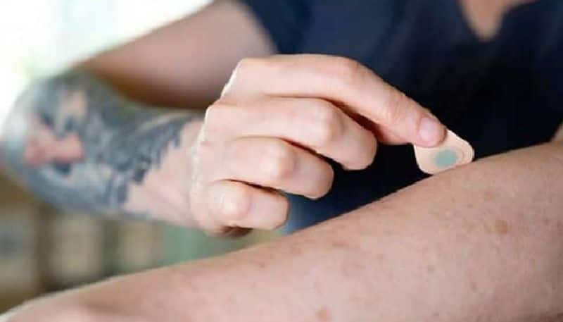 researchers introduces new method for doing tattoo without pain or bleeding 