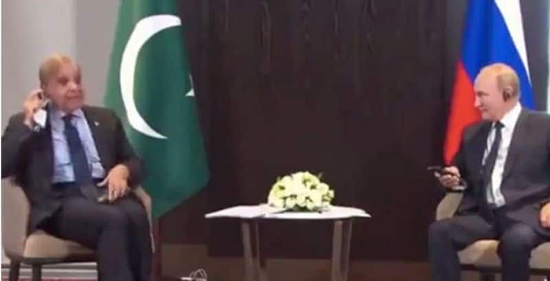 Pakistani Prime Minister's Embarrassing Moment during SCO Meeting, Putin Laughs