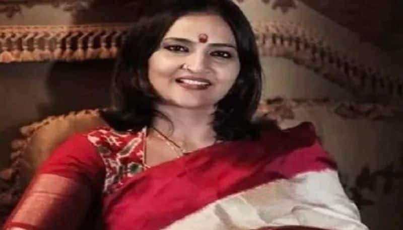 actress Sreeleela mother escapes to kerala for fear of arrest In alliance VV case rbj