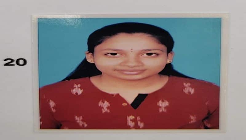 Bengaluru Girl Dies In Road Accident at Chikkaballapur rbj