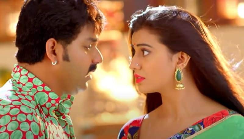 Akshara Singh's SEXY video: Bhojpuri star Pawan Singh's BOLD bedroom romance from 'Pawan Raja' is a must WATCH RBA