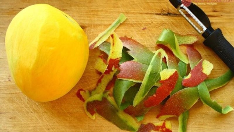 Use fruit and vegetable peels this way! There are many benefits!