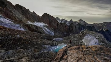 The Indian tectonic plate is splitting in two under the Himalayas; Scientists have discovered The Indian tectonic plate is splitting in two under the Himalayas; Scientists have discovered
