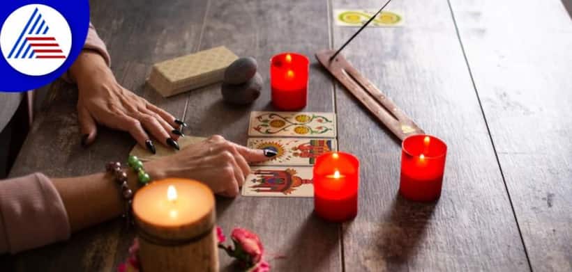 Weekly Tarot Card Reading: Predictions for November 21 to November 27