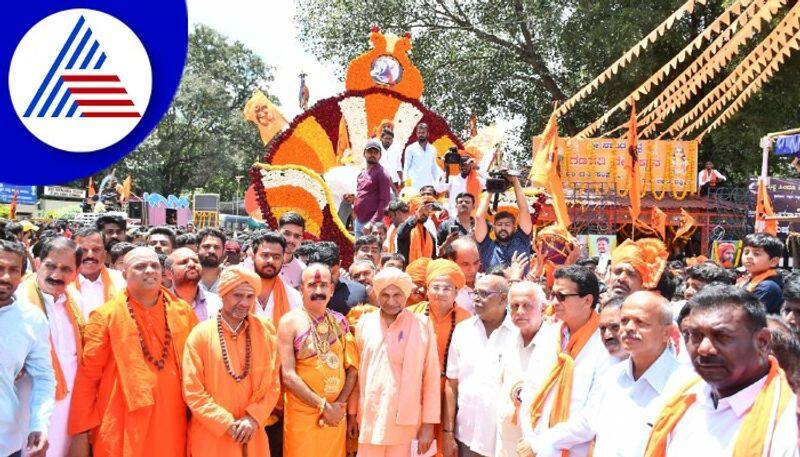 hindu maha ganapathi procession in tumakuru gow