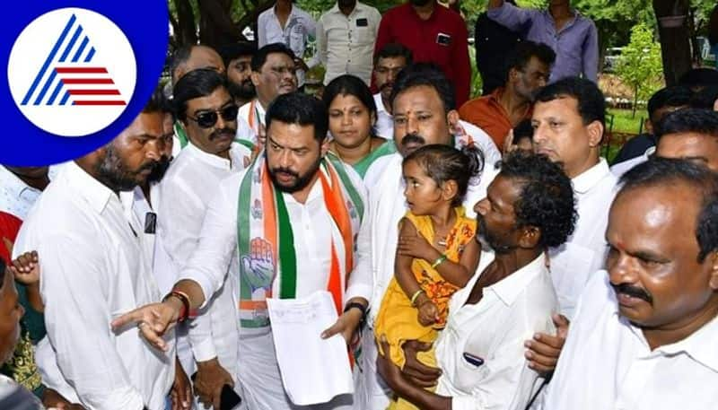 ICU patients die case congress protest against Bellary Vims hospital gow