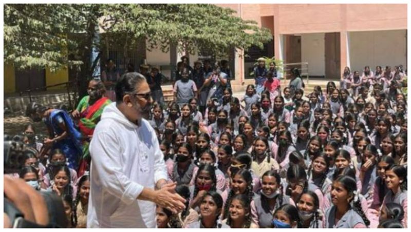 Here is the viral video of Kamal Haasan meeting school girls at coimbatore