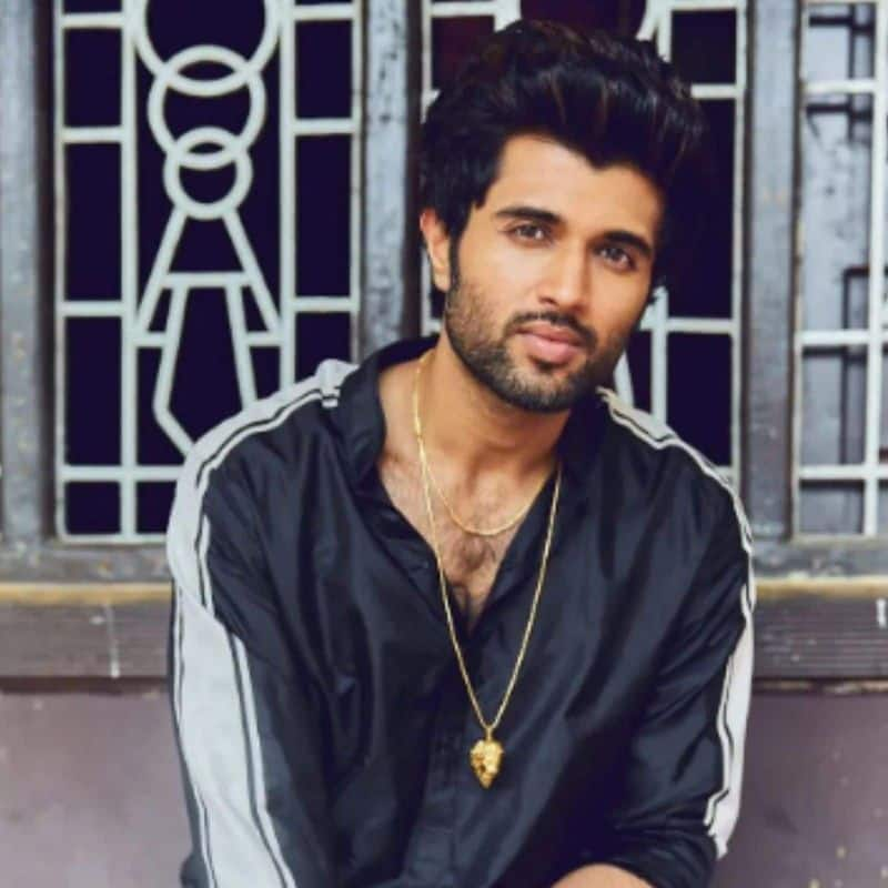 Vijay Deverakonda approached for Karan johar Brahmastra 2?