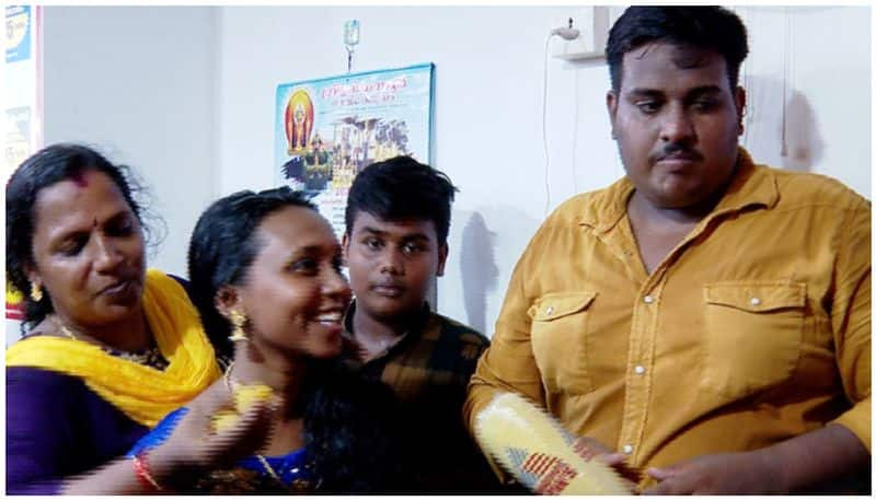 Kerala Auto Driver Wins Lottery Prize of Rs,25 crore