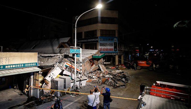 Taiwan suffers from strong earthquake of 7.2 magnitude; 1 killed, train derailed AJR