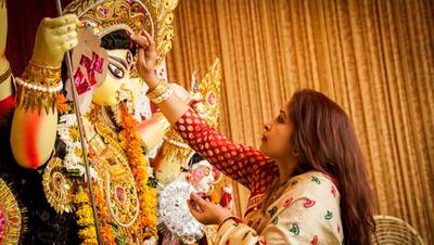 Navratri 2022: भारत में कहां, किस रूप में मनाई जाती है नवरात्रि? इस पर्व से जुड़ी हैं कई खास परंपराएं