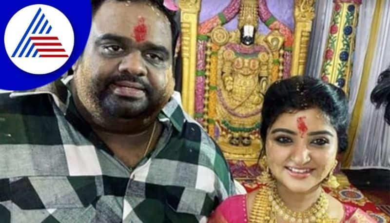 Producer Ravinder Chandrasekar turns food delivery boy for wife mahalakshmi vcs 