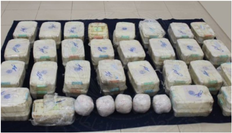  Heroin Worth Rs 41.03 Crore Seized At Hyderabad  Shamshabad Airport lns 