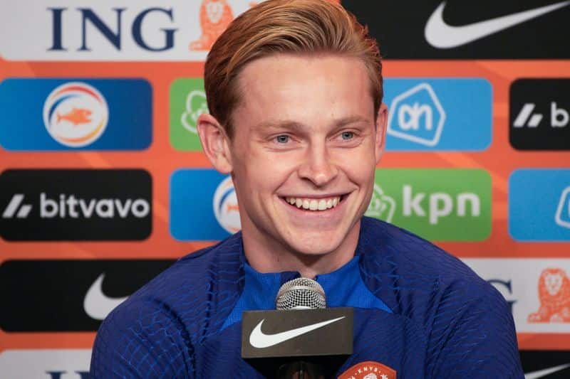 football Always wanted to stay at Barcelona - Frenkie de Jong breaks silence on his potential transfer to Manchester United-ayh