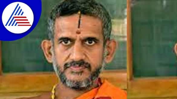 Caste censuSrivisvaprasanna Theertha Swamiji reacts to BK Hariprasad's statements issue rav