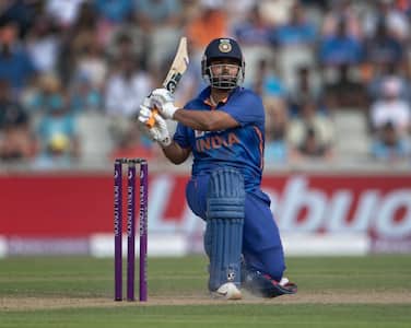 ICC T20 World Cup 2022: 'Pant with his courage is a must in Indian line-up' - Gilchrist